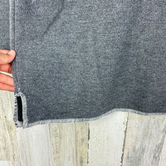 United colors of Benetton sweater made in Italy size small - Picture 6 of 8